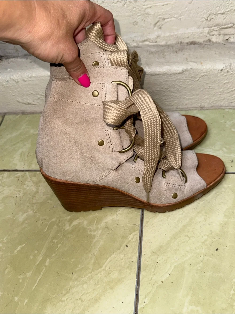 Sorel After Hours Suede Open Toe Wedge Booties 8 Sand Beige Lace Up Gladiator⁠